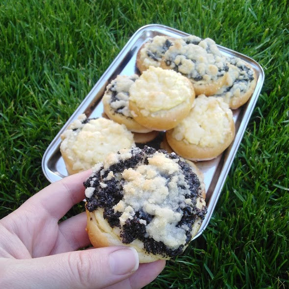 Kynuté koláče s mákem a tvarohem